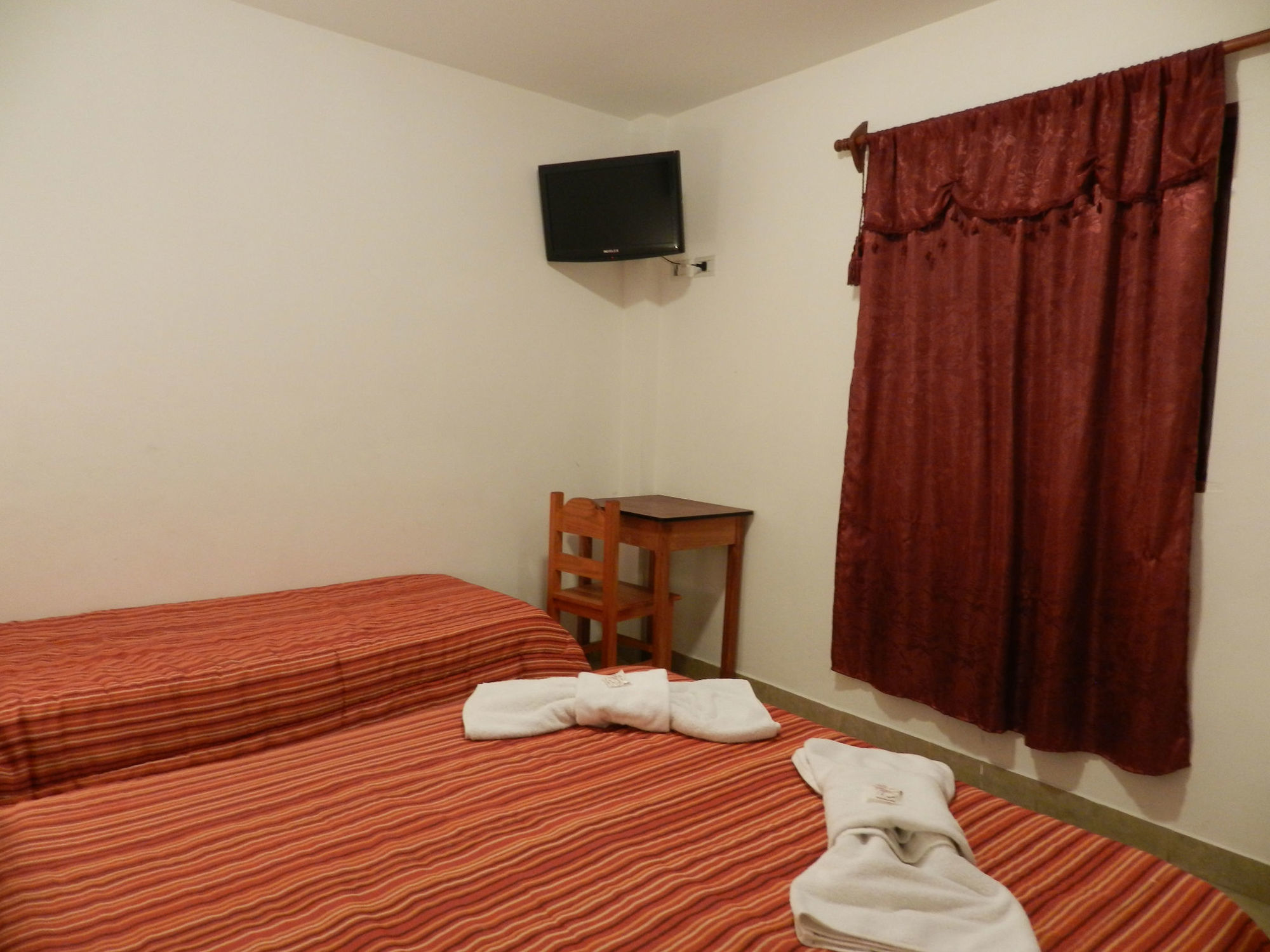 Hotel Buenos Aires Сальта Екстер'єр фото